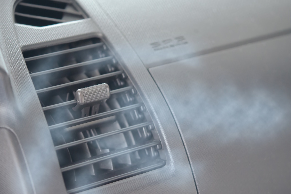 Fahndung nach Flüchtigen in verschiedenen Fahrzeugtypen