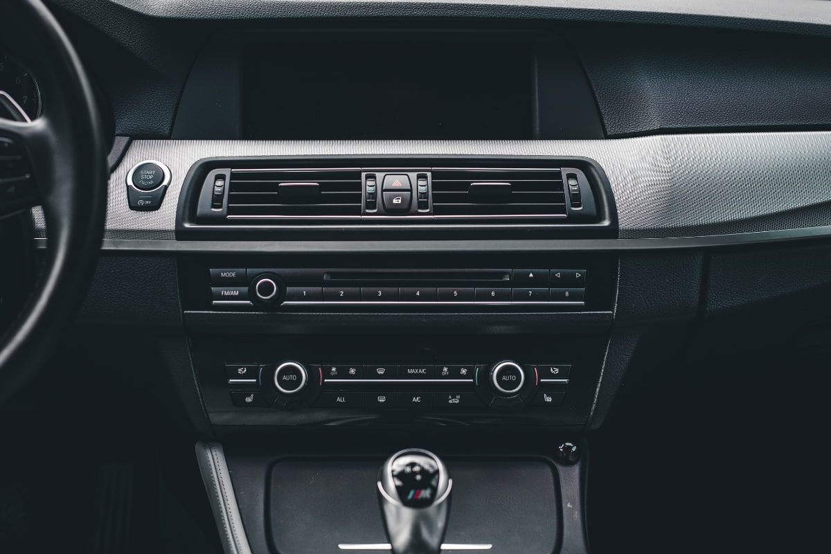 Warum ist die Lecksuche in Fahrzeugklimaanlagen